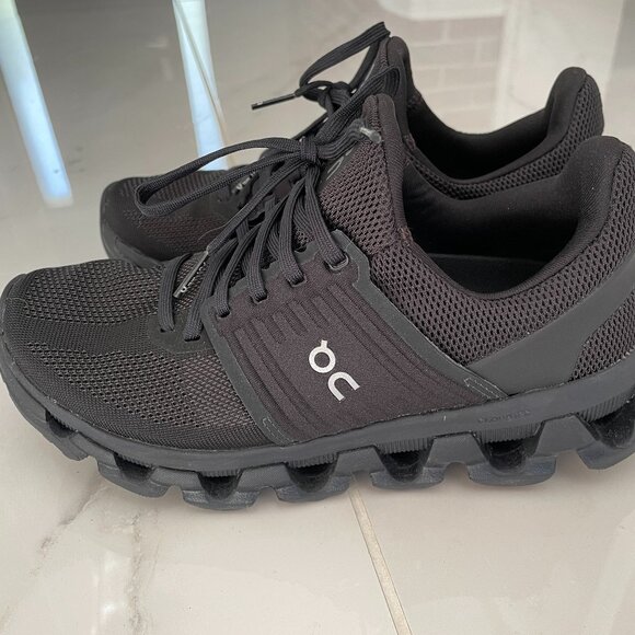 On Running Black Athletic Shoes - Picture 7 of 10